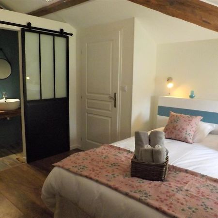 La Resiniere De Pirique Bed & Breakfast ปารองติส-ออง-บอร์น ภายนอก รูปภาพ